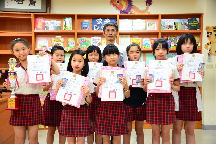 [校外體育]恭喜跳繩隊參加「新竹縣110年中小學跳繩校際聯賽」，榮獲1冠、1亞、1殿佳績。圖片