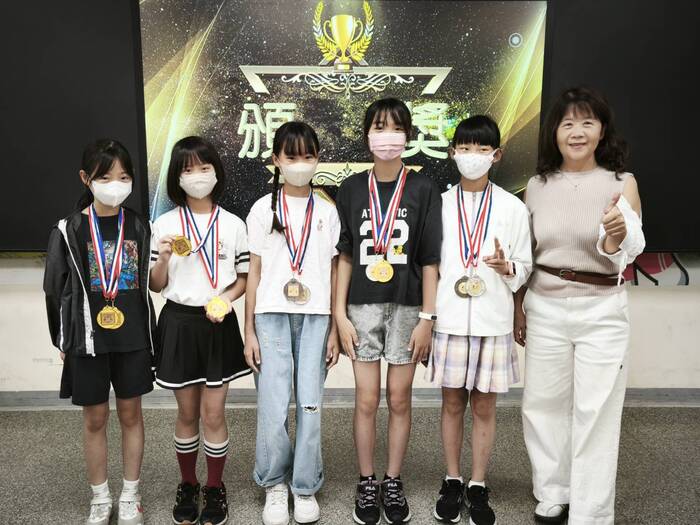 狂賀~本校扯鈴社參加『新竹縣113學年度中小學扯鈴、跳繩決賽』締造佳績圖片