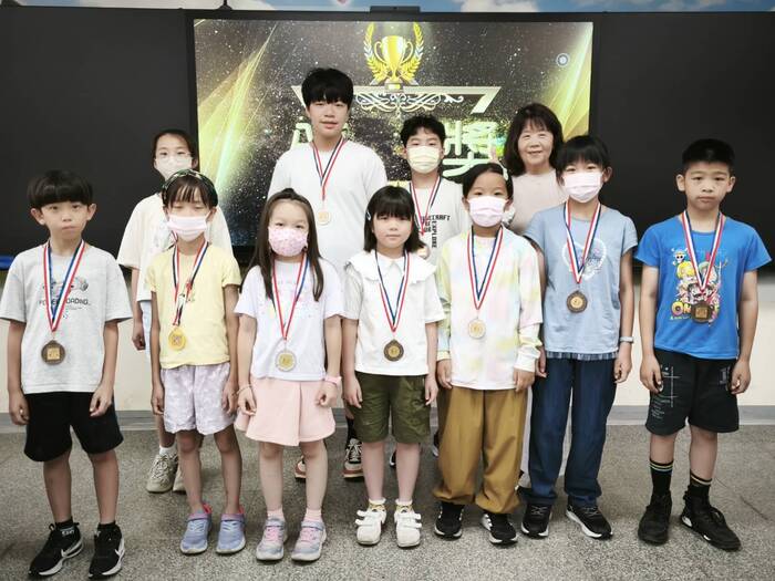 狂賀~本校扯鈴社參加『新竹縣113學年度中小學扯鈴、跳繩決賽』締造佳績圖片