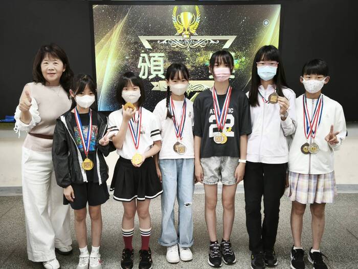 狂賀~本校扯鈴社參加『新竹縣113學年度中小學扯鈴、跳繩決賽』締造佳績圖片